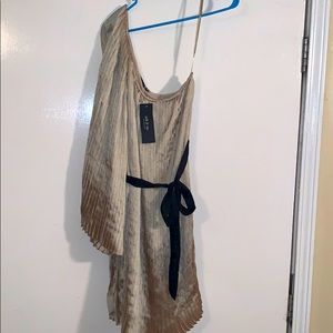 One shoulder party dress